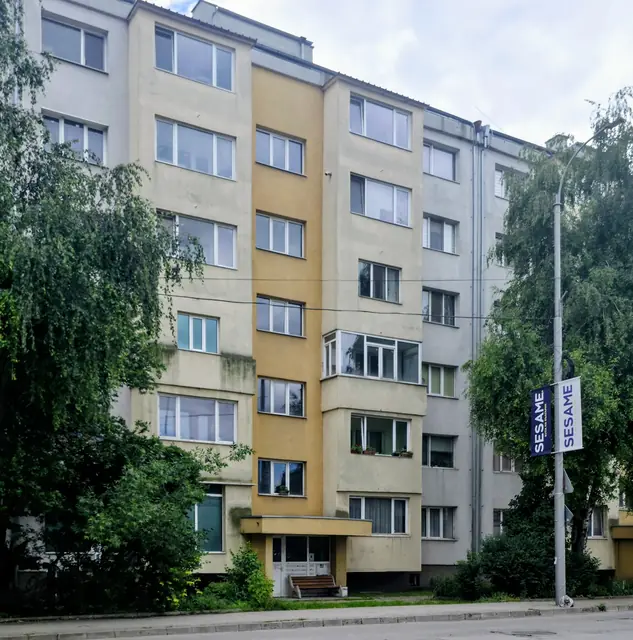 Двустаен апартамент на главен път
